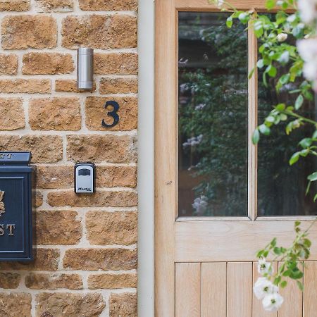 Climbing Rose Cottage - Dog Friendly - Peaceful Cotswold Cottage Adlestrop 外观 照片