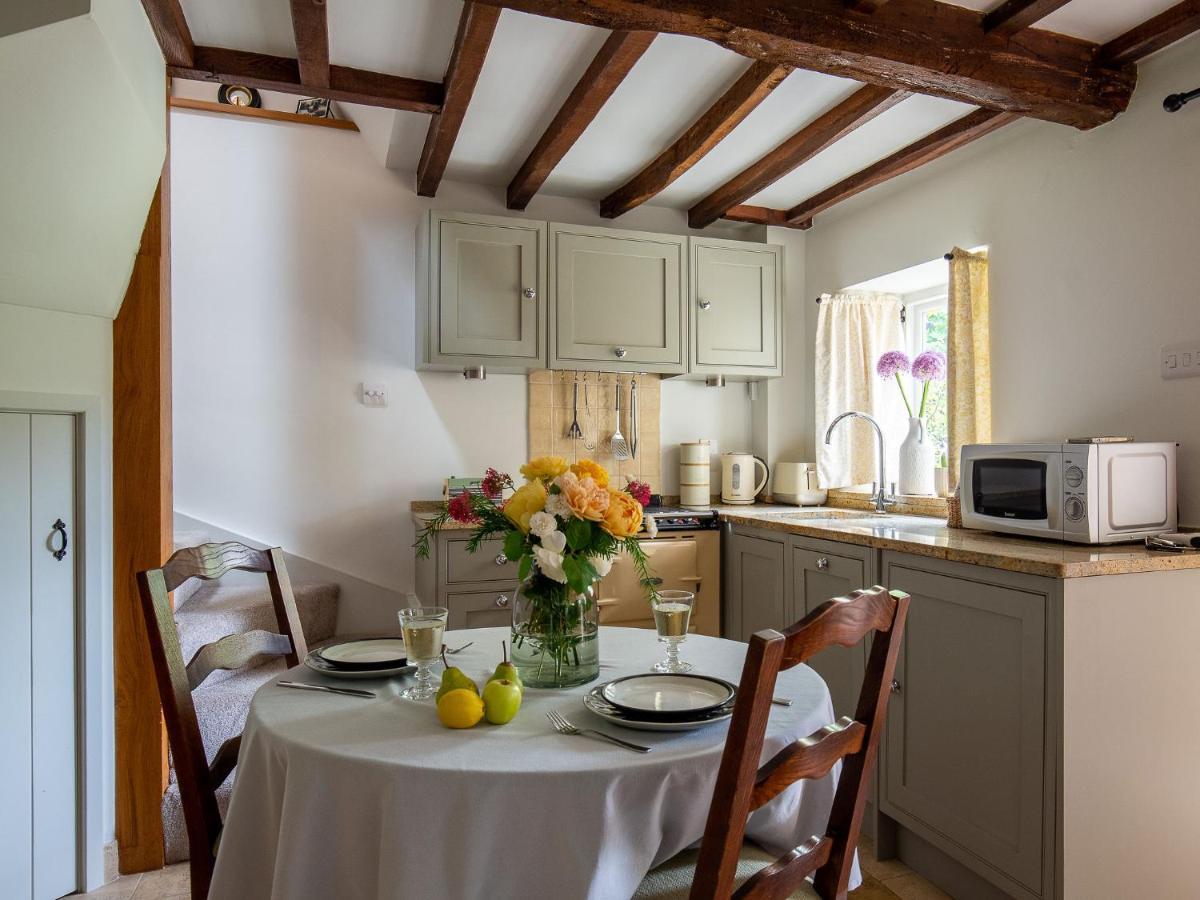 Climbing Rose Cottage - Dog Friendly - Peaceful Cotswold Cottage Adlestrop 外观 照片