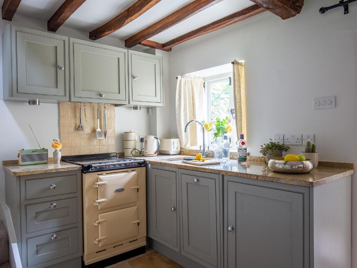 Climbing Rose Cottage - Dog Friendly - Peaceful Cotswold Cottage Adlestrop 外观 照片