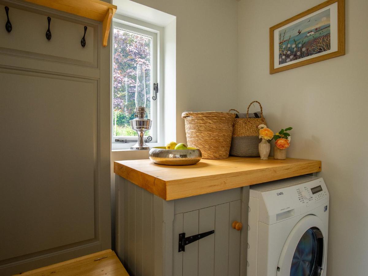 Climbing Rose Cottage - Dog Friendly - Peaceful Cotswold Cottage Adlestrop 外观 照片