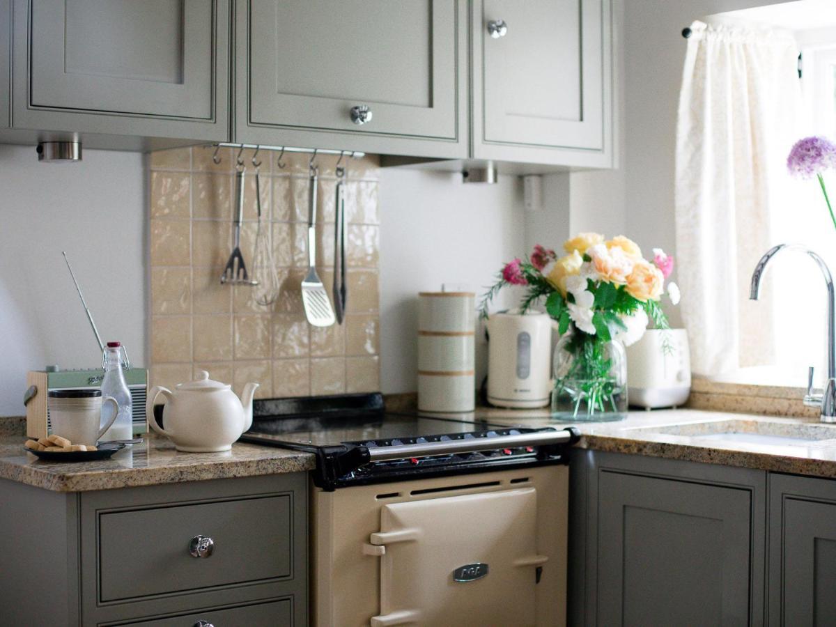 Climbing Rose Cottage - Dog Friendly - Peaceful Cotswold Cottage Adlestrop 外观 照片