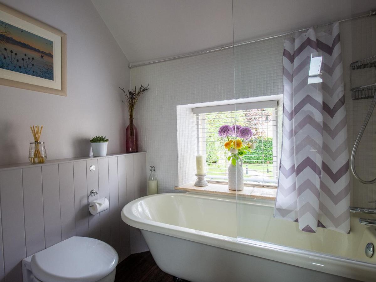 Climbing Rose Cottage - Dog Friendly - Peaceful Cotswold Cottage Adlestrop 外观 照片